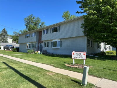 /international/us/24-n-maple-street-colfax-ia-110108294807/