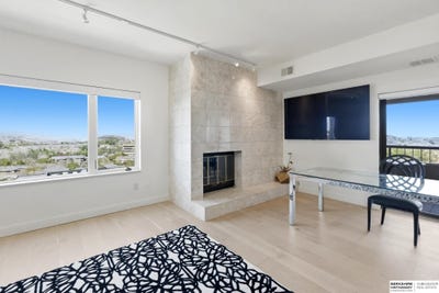/international/us/770-n-93rd-street-omaha-ne-110108122397/