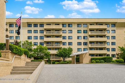 /international/us/5-windham-loop-staten-island-ny-110108065415/
