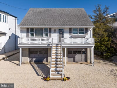 /international/us/2006-central-avenue-barnegat-light-nj-110098347521/