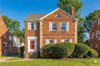 /international/us/2317-canterbury-road-university-heights-oh-110108499998/