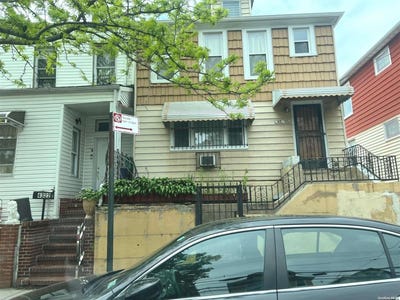 /international/us/43-20-72nd-street-flushing-ny-110096100996/