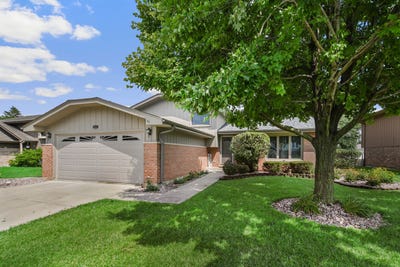/international/us/613-gavin-avenue-romeoville-il-110120015626/
