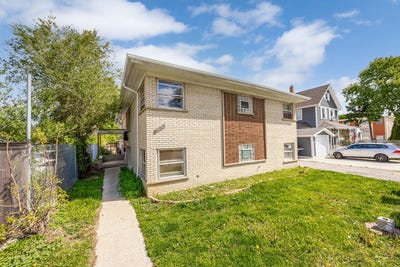 /international/us/7730-ogden-avenue-lyons-il-110108023896/