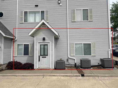 /international/us/2210-9th-st-coralville-ia-110107316904/