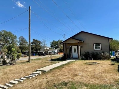 /international/us/501-maple-st-taylor-tx-110102824333/