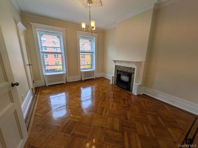 /international/us/744-saint-johns-place-brooklyn-ny-110108148716/