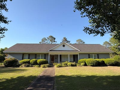 /international/us/306-w-13th-st-donalsonville-ga-110107379227/