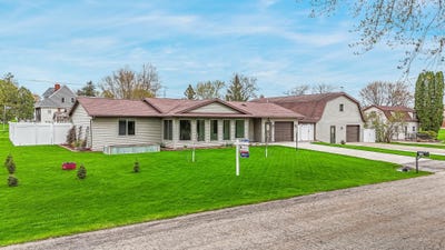 /international/us/170-jefferson-street-winneconne-wi-110104976091/