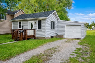 /international/us/2021-story-street-boone-ia-110108267690/