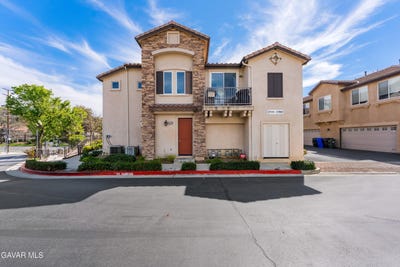 /international/us/27968-avalon-drive-santa-clarita-ca-110106227101/
