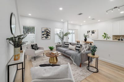 /international/us/1900-little-elm-trl-cedar-park-tx-110104266904/