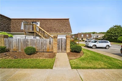 /international/us/1627-ocean-bay-drive-virginia-beach-va-110110349567/