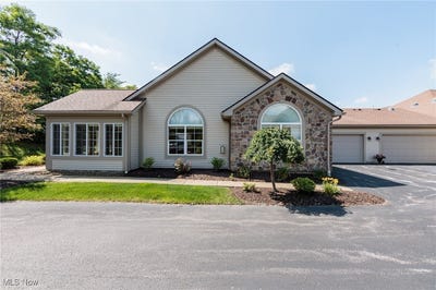 /international/us/1449-newman-drive-brunswick-oh-110100802285/