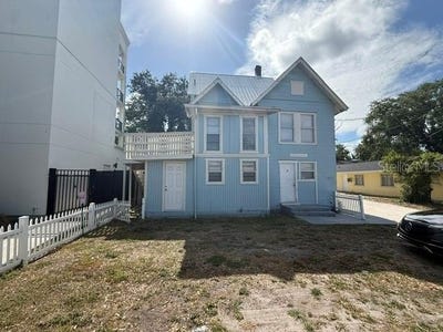 /international/us/1425-14th-street-w-bradenton-fl-110108302958/