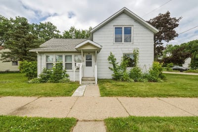 /international/us/103-s-11th-street-black-river-falls-wi-110108742768/