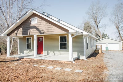 /international/us/126-campbell-street-spindale-nc-110105780189/