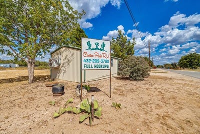 /international/us/222-9th-street-sterling-city-tx-110108118555/