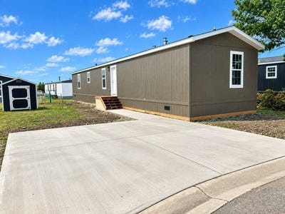 /international/us/4379-5-circlewood-ct-rapid-city-sd-110119944470/