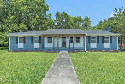 /international/us/401-oakwood-avenue-jacksonville-nc-110100331147/