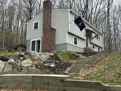 /international/us/240-bay-point-road-newbury-nh-110108499316/