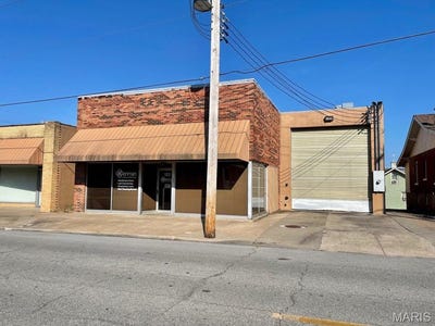 /international/us/122-s-spanish-street-cape-girardeau-mo-110107052906/