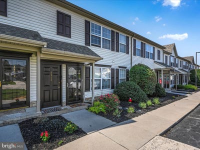 /international/us/436-b-buttonwood-lane-york-pa-110101198595/