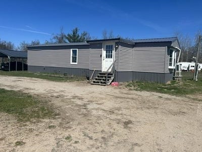 /international/us/6122-ringler-road-pellston-mi-110108019071/