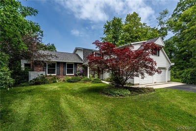 /international/us/629-lake-road-youngstown-ny-110109303775/