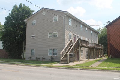 /international/us/507-s-poplar-street-carbondale-il-110100515054/