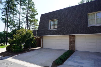 /international/us/131-racquet-lane-pinehurst-nc-110101047985/