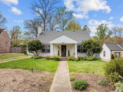 /international/us/402-westdale-place-greensboro-nc-110107306586/