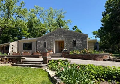 /international/us/929-s-eagleson-avenue-bloomington-in-110108078128/