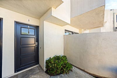 /international/us/13104-glen-court-chino-hills-ca-110120551354/