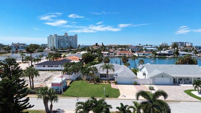 /international/us/6410-3rd-palm-point-st-pete-beach-fl-110120065604/