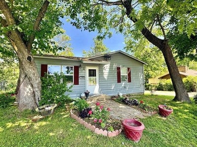 /international/us/117-s-bluff-avenue-tahlequah-ok-110097810988/