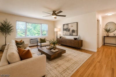 /international/us/93-fox-road-edison-twp-nj-110119568168/
