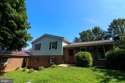 /international/us/5490-honey-rock-court-chambersburg-pa-110101242321/