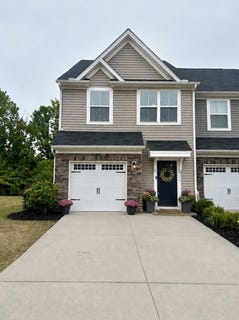 /international/us/571-preakness-run-spartanburg-sc-110108579146/