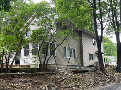 /international/us/8-hillside-ave-stanhope-boro-nj-110100675546/