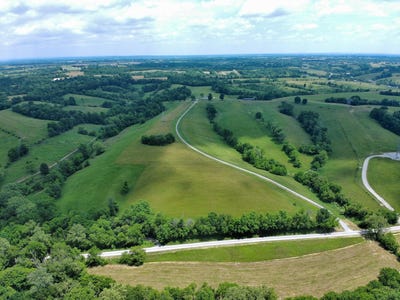 /international/us/2475-gravel-road-carlisle-ky-110108631644/