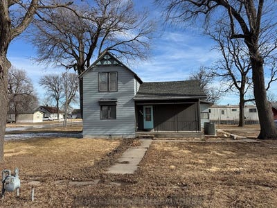 /international/us/411-east-st-wood-river-ne-110105202990/