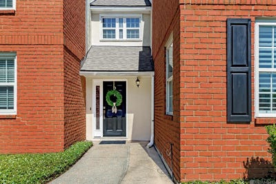 /international/us/7955-jefferson-place-blvd-baton-rouge-la-110108585611/