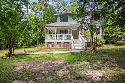 /international/us/746-madera-road-batesburg-leesville-sc-110108660977/