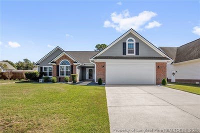/international/us/4135-edward-e-maynor-drive-hope-mills-nc-110120454674/