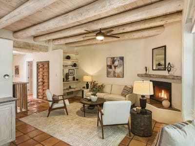 /international/us/624-paseo-de-la-cuma-santa-fe-nm-110108224478/