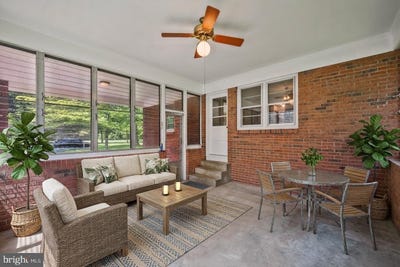 /international/us/9103-meetze-road-warrenton-va-110119562897/