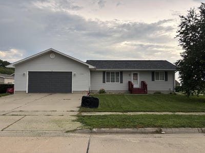 /international/us/1523-brandon-drive-vermillion-sd-110101342888/?lang=en