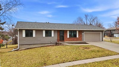 /international/us/890-prairie-ridge-rd-northliberty-ia-110106312301/