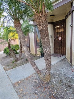 /international/us/14441-chadron-avenue-hawthorne-ca-110100393456/